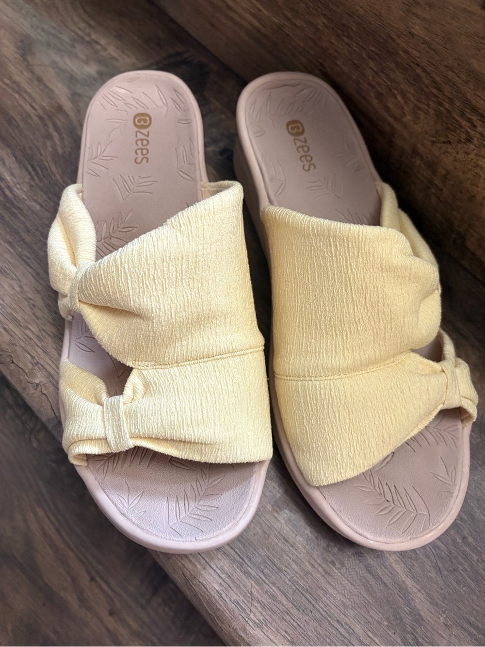 Bzees Women's Pale Yellow Knotted Slide Sandals